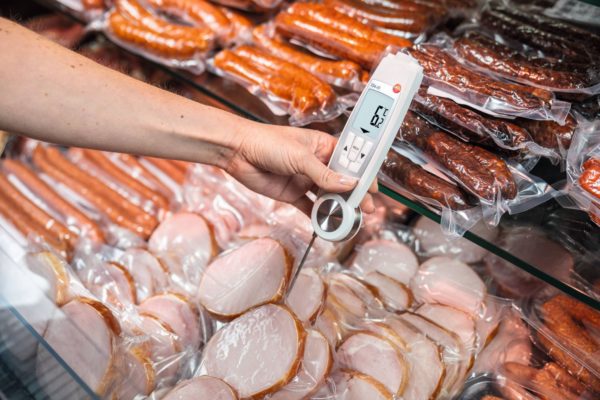 testo 104 IR food supermarket meat counter V1 de master